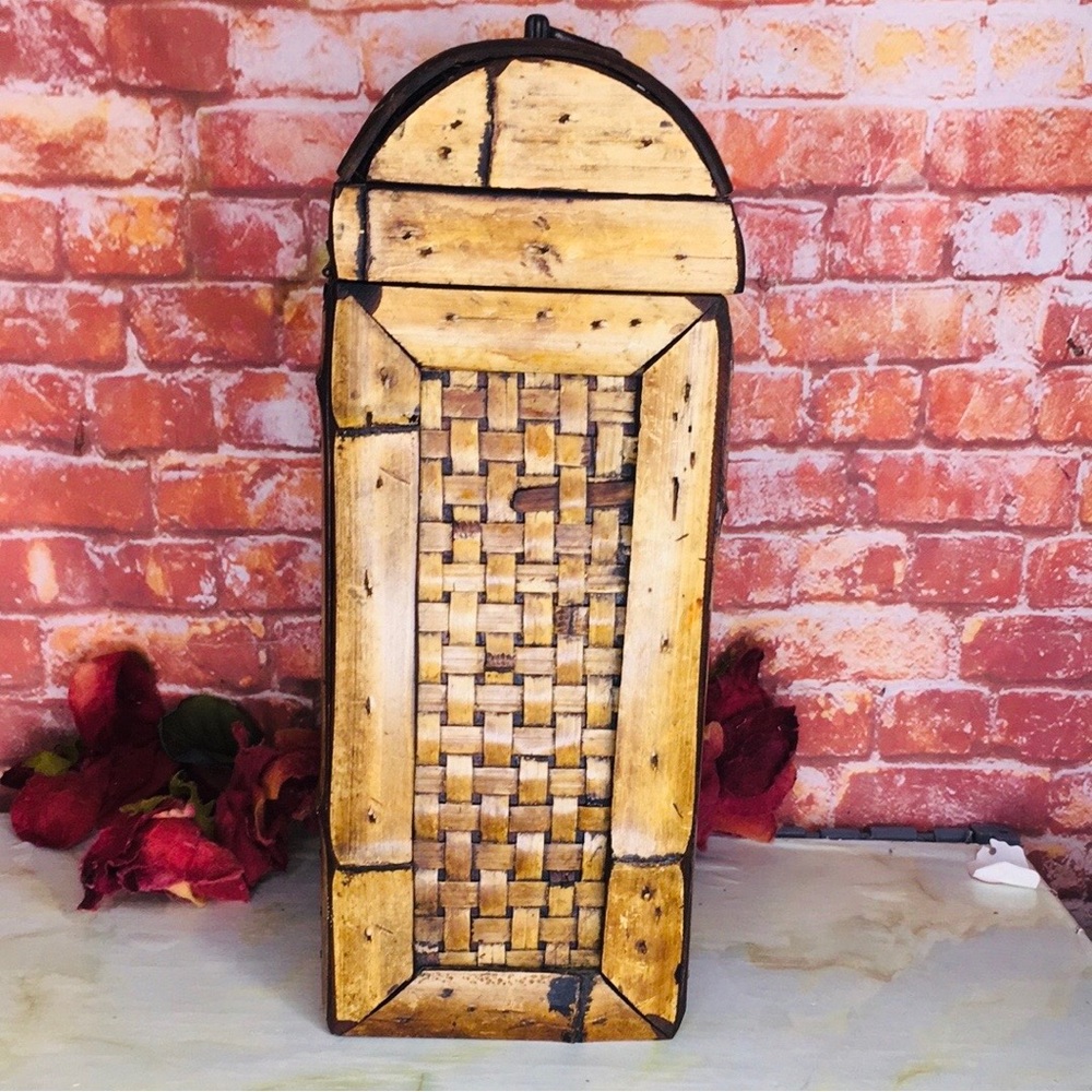 Vintage Three Hands Corp. Bamboo  Wine Carrier - Picture 5 of 8